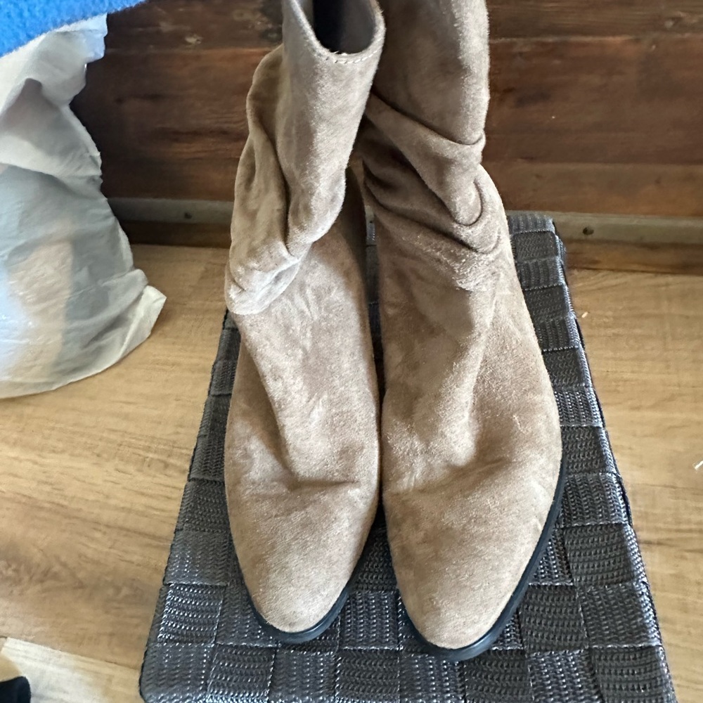 Ivanka Trump Suede Tan Women's shrugged Boots